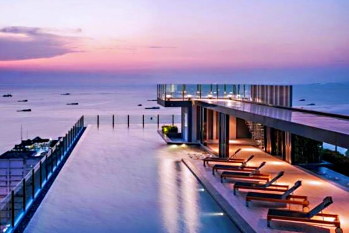 The Base Central Pattaya Eksteriør billede