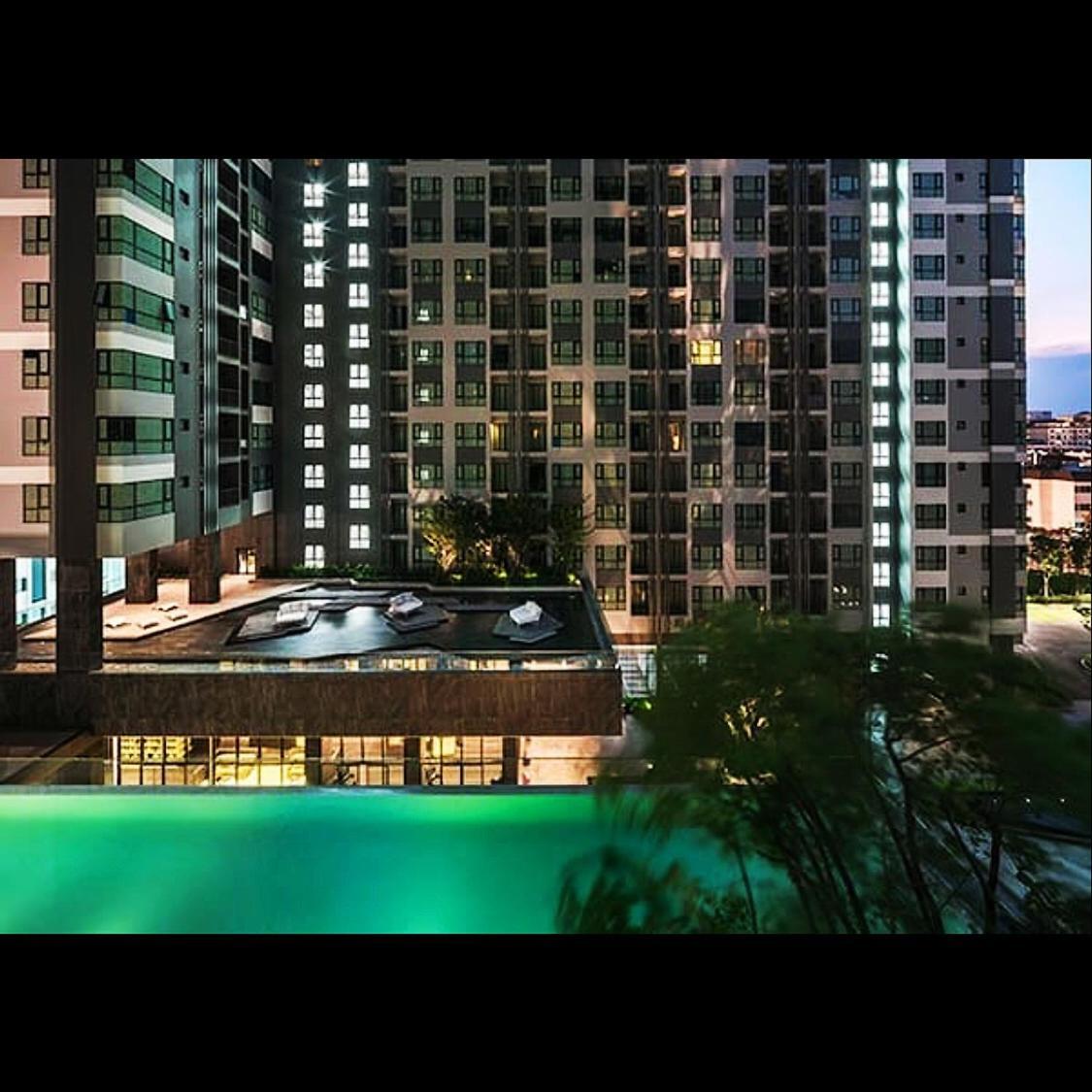 The Base Central Pattaya Eksteriør billede